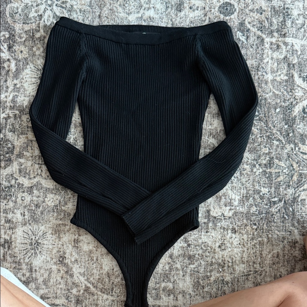 Missguided Black Ribbed Off-Shoulder Long Sleeve Bodysuit